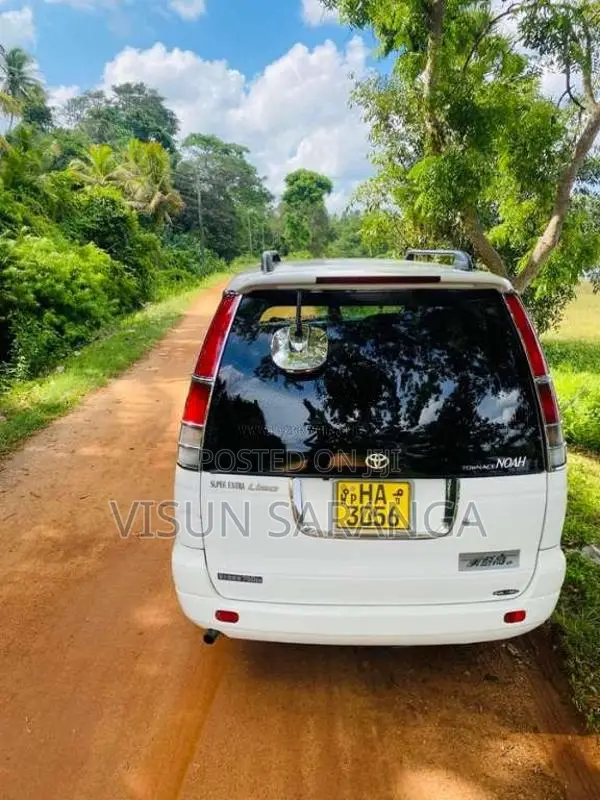 Toyota Noah KR42 3c Engine 1998 Van (Used)