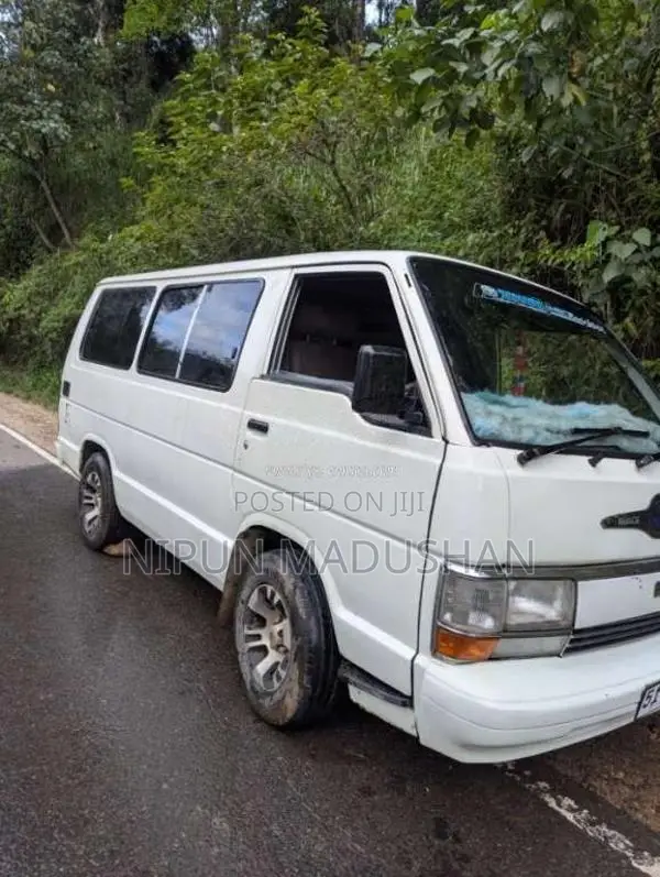 Toyota HIACE 1988 Van (Used)