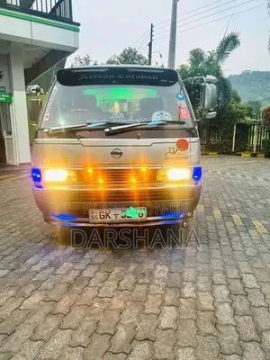 Nissan Caravan 1998 Van (Used)