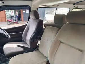 Toyota Dolphin 1991 Van (Used)
