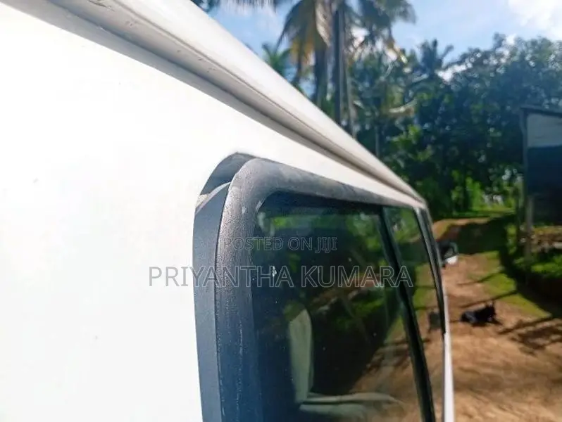 Toyota LH30 1980 Van (Used)