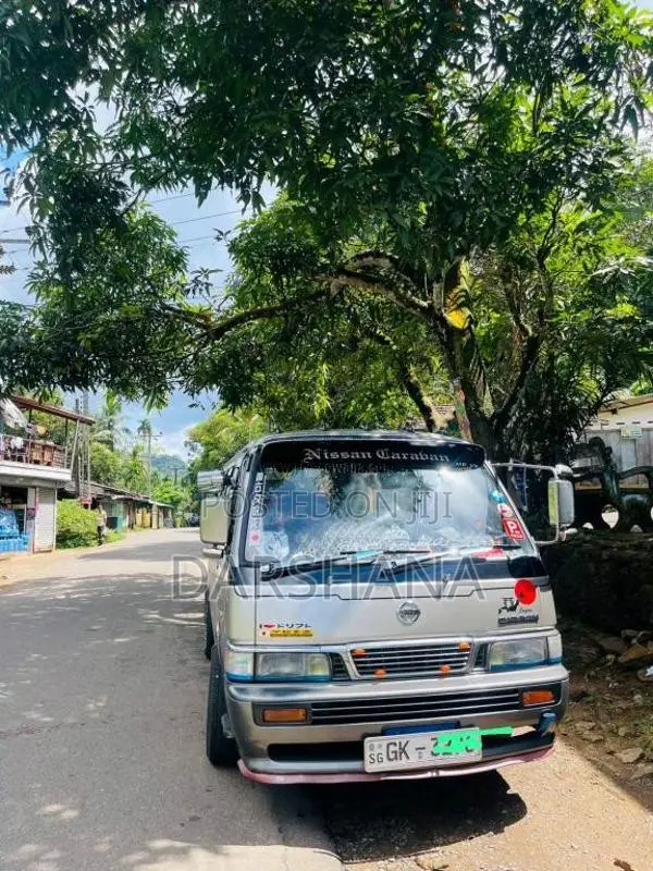 Nissan Caravan 1998 Van (Used)