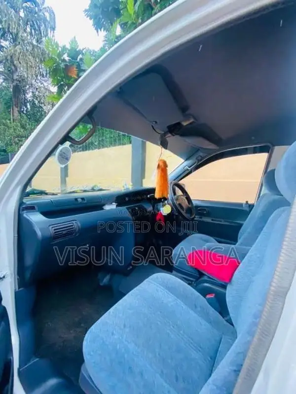 Toyota Noah KR42 3c Engine 1998 Van (Used)