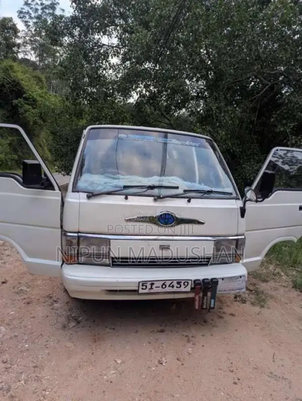 Toyota HIACE 1988 Van (Used)