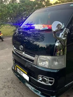 Toyota KDH 2006 Van (Used)
