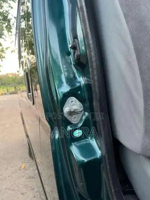 Toyota KDH 2006 Van (Used)