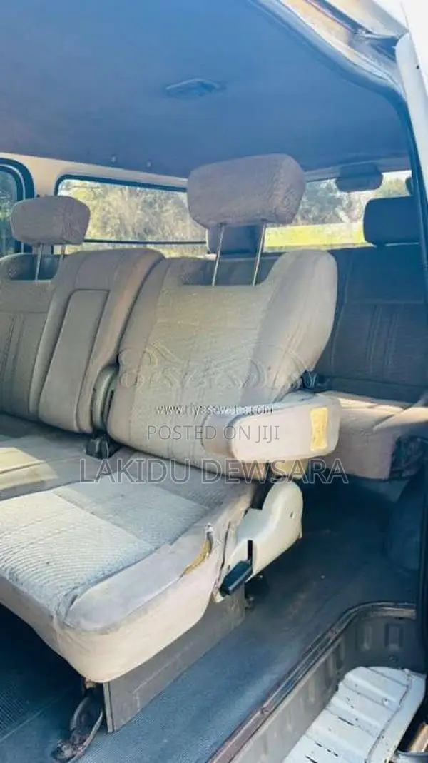 Nissan Vanette 2000 Van (Used)