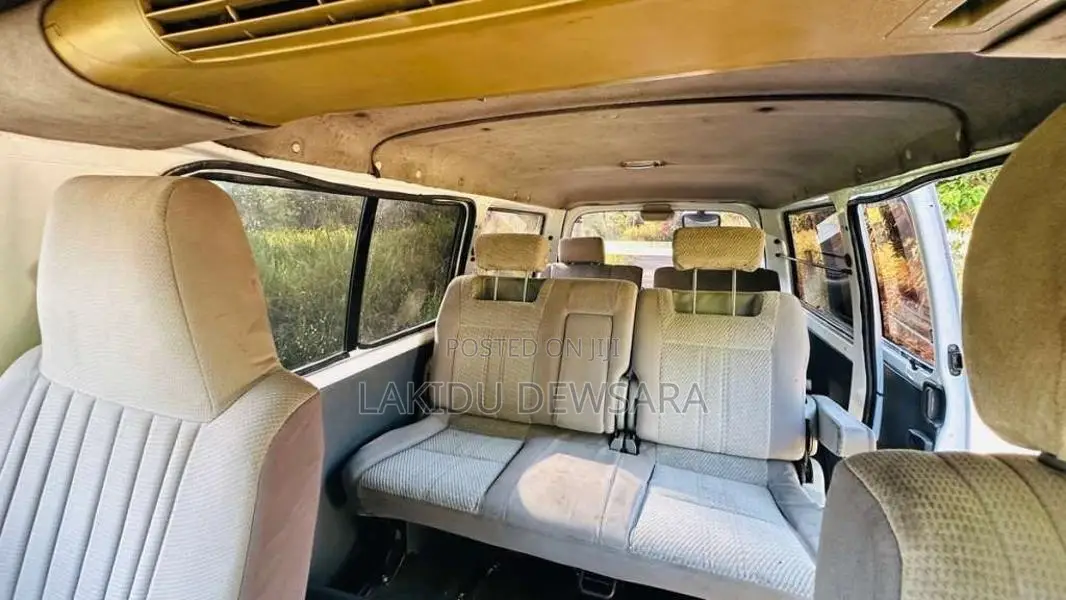 Nissan Vanette 2000 Van (Used)
