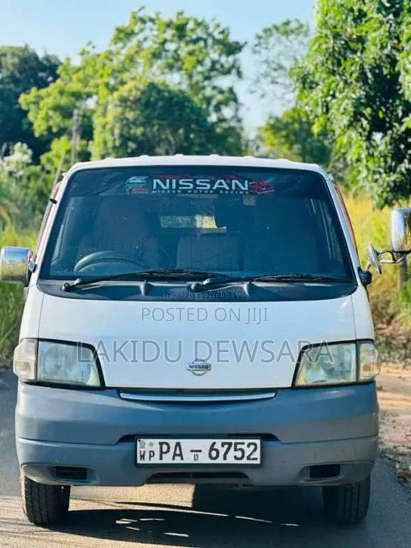 Nissan Vanette 2000 Van (Used)
