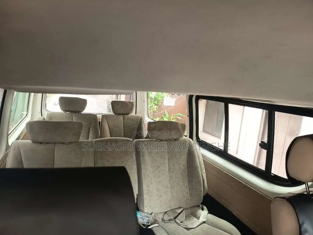 Toyota KDH 2012 Van (Used)