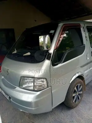 Nissan Vanette 2000 Van (Used)