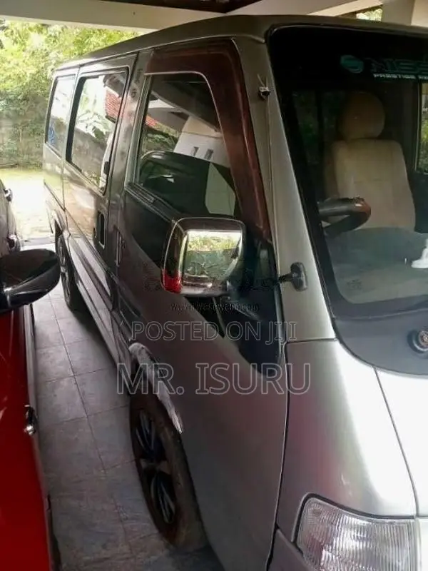 Nissan Vanette 2000 Van (Used)
