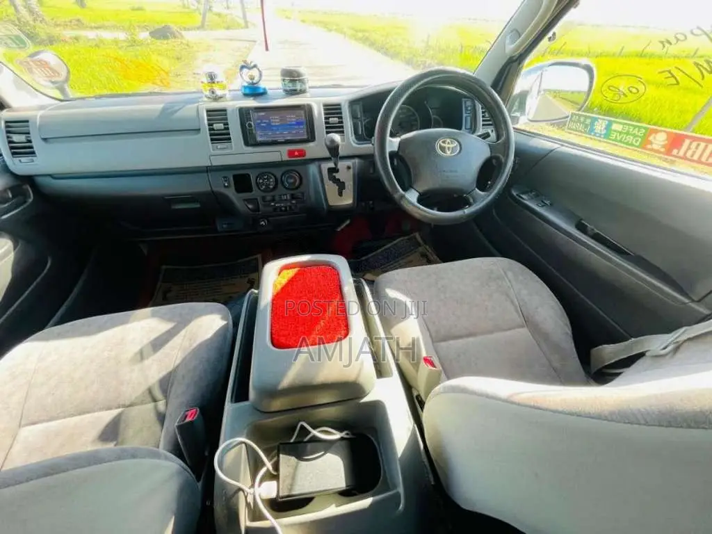Toyota KDH 201 GL 2007 Van (Used)