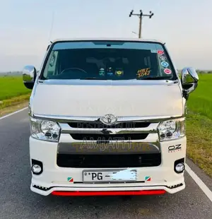 Toyota KDH SUPER GL 201 2012 Van (Used)