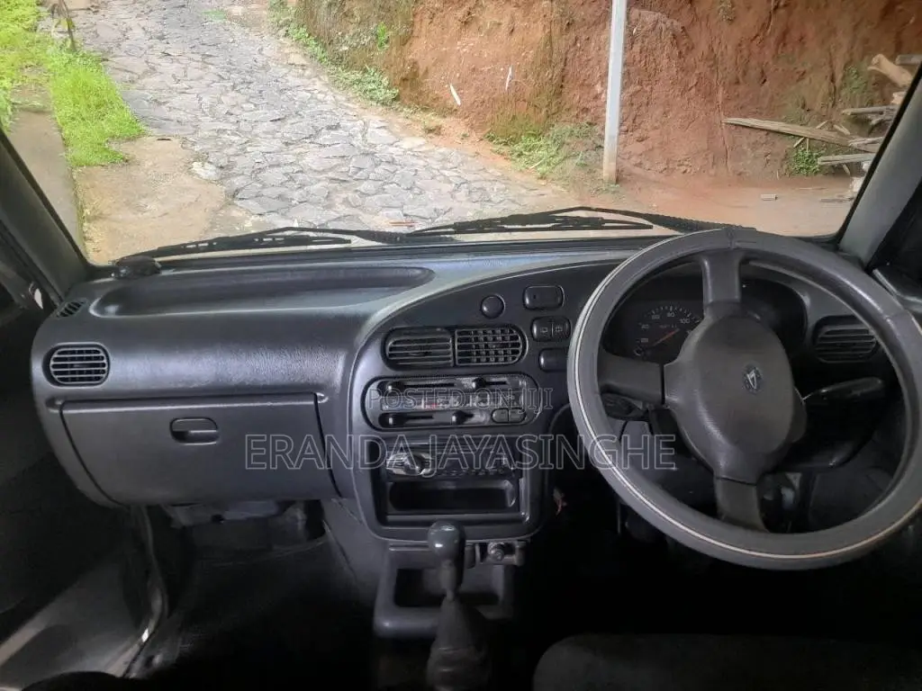 Daihatsu Hijet 2002 Van (Used)