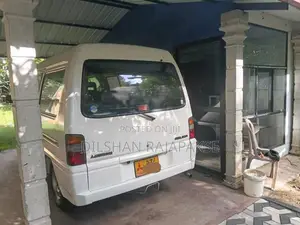 Mitsubishi PO5 1993 Van (Used)
