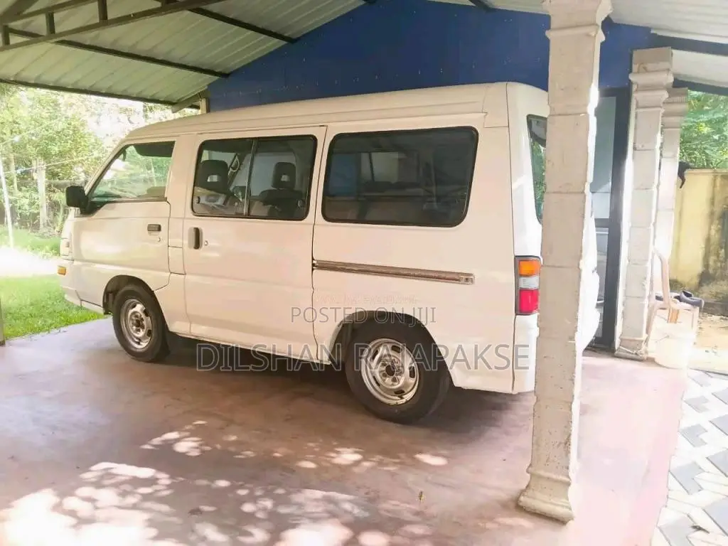 Mitsubishi PO5 1993 Van (Used)