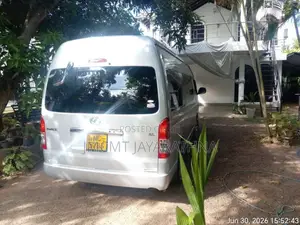 Toyota LDF KDH223B GL 2014 Van (Used)