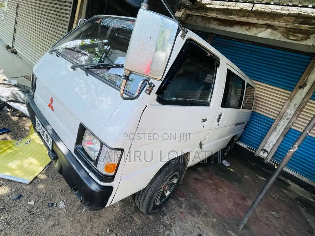 Mitsubishi L300 1984 Van (Used)