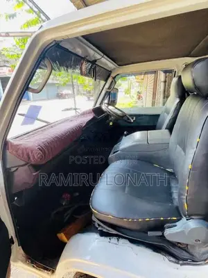 Mitsubishi L300 1984 Van (Used)