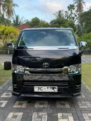Toyota KDH 2006 Van (Used)