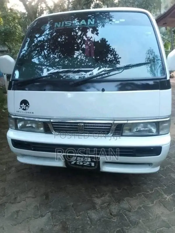 Nissan Caravan 2000 Van (Used)