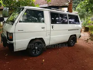 Mitsubishi Delica 1985 Van (Used)
