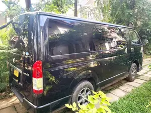 Toyota KDH 201 2016 Van (Used)