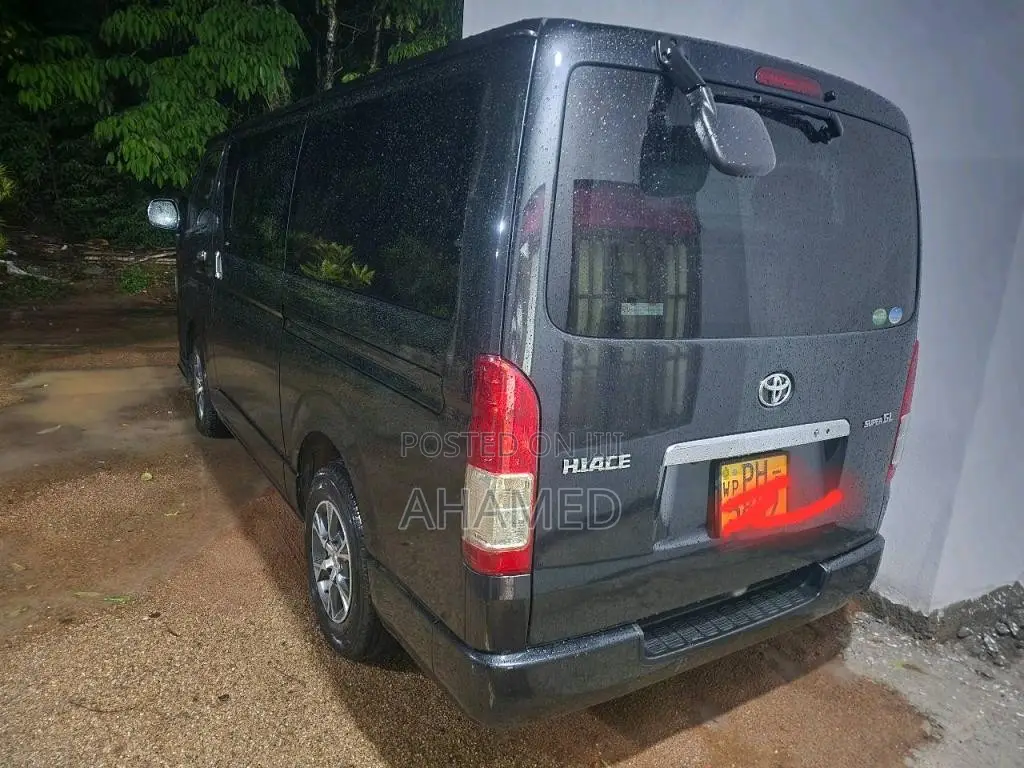 Toyota KDH 201 2016 Van (Used)