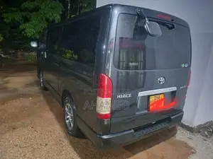 Toyota KDH 201 2016 Van (Used)