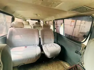 Toyota HIACE 2004 Van (Used)