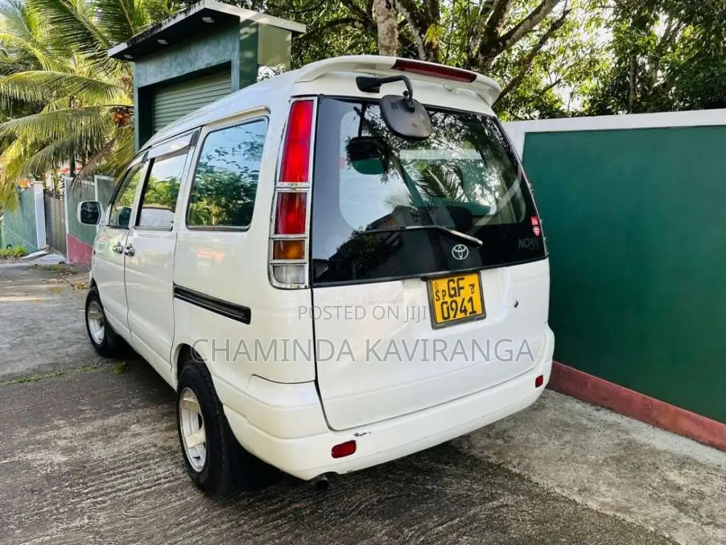 Toyota CR41 1996 Van (Used)