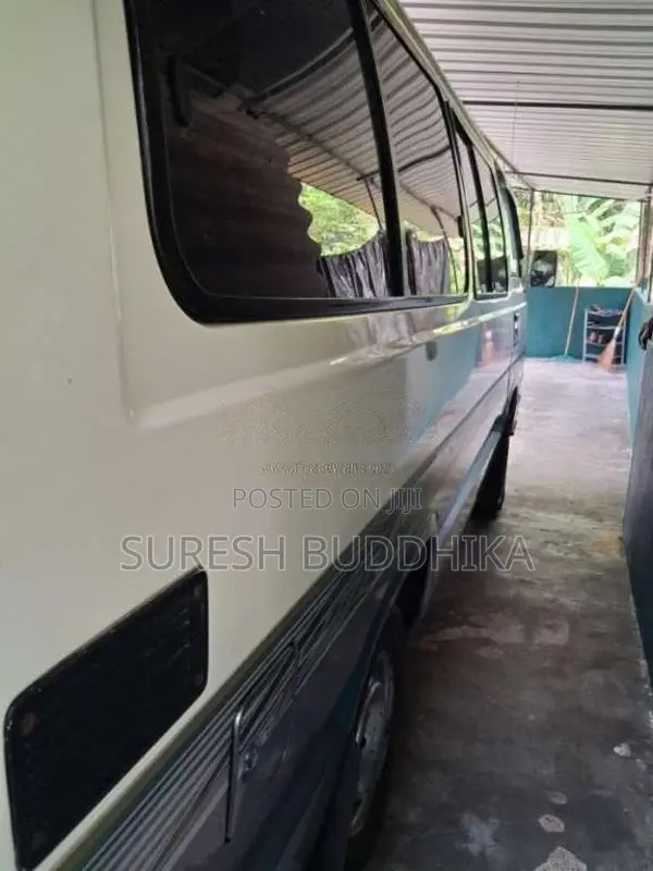 Toyota Shell Long 1983 Van (Used)