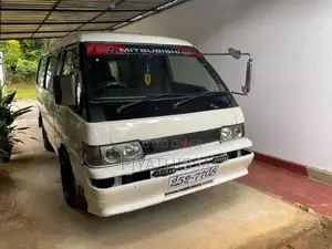 Mitsubishi Delica 1998 Van (Used)
