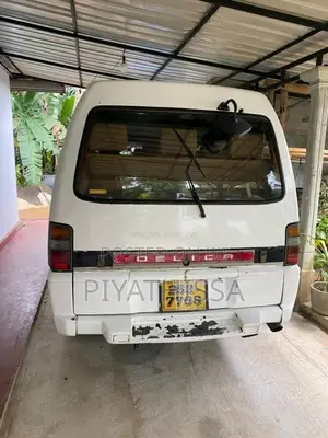 Mitsubishi Delica 1998 Van (Used)