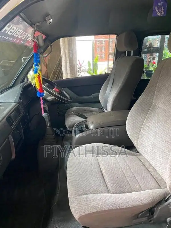 Mitsubishi Delica 1998 Van (Used)