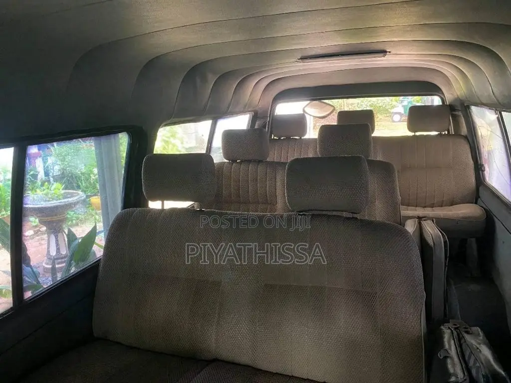 Mitsubishi Delica 1998 Van (Used)