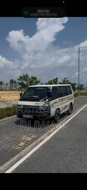 Mitsubishi PO5 1999 Van (Used)