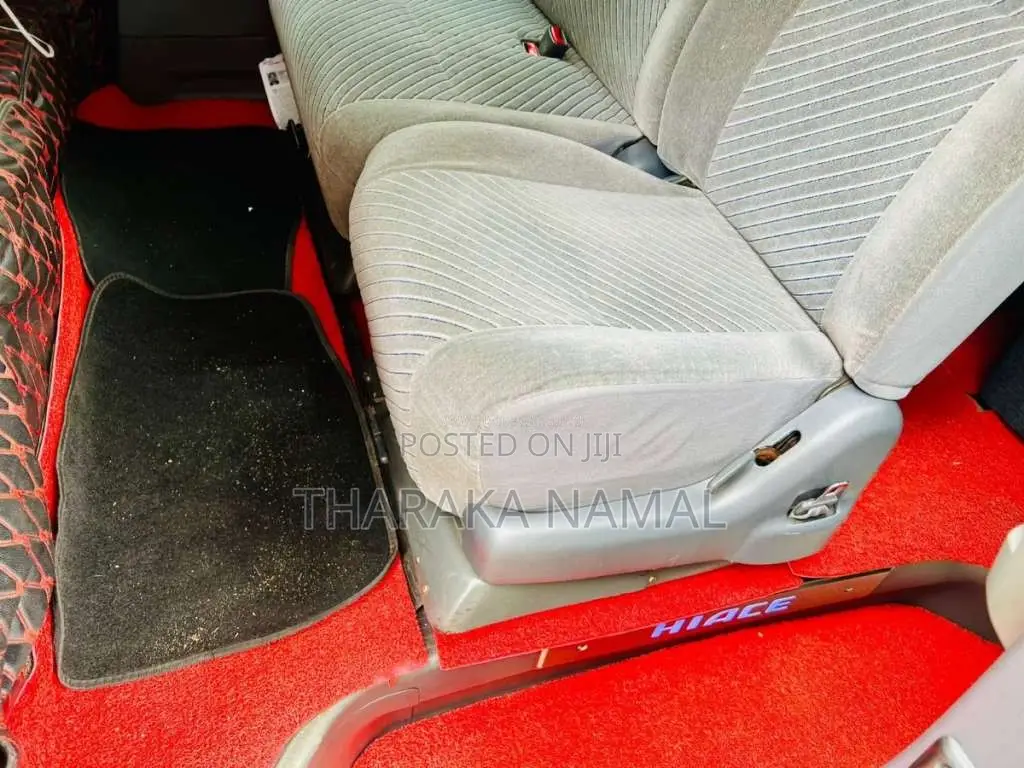 Toyota Kdh High Roof 2007 Van (Used)