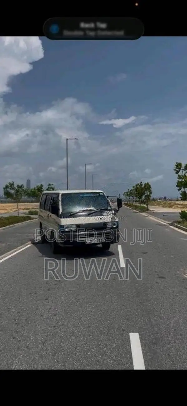 Mitsubishi PO5 1999 Van (Used)