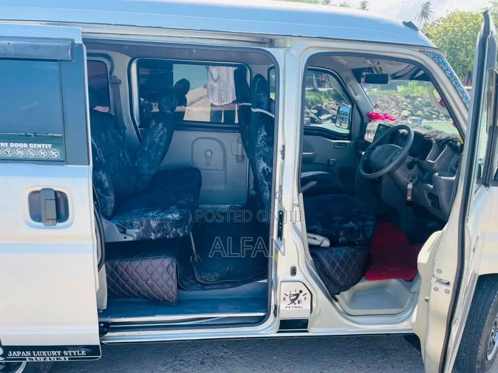 Suzuki Every 2017 Van (Used)