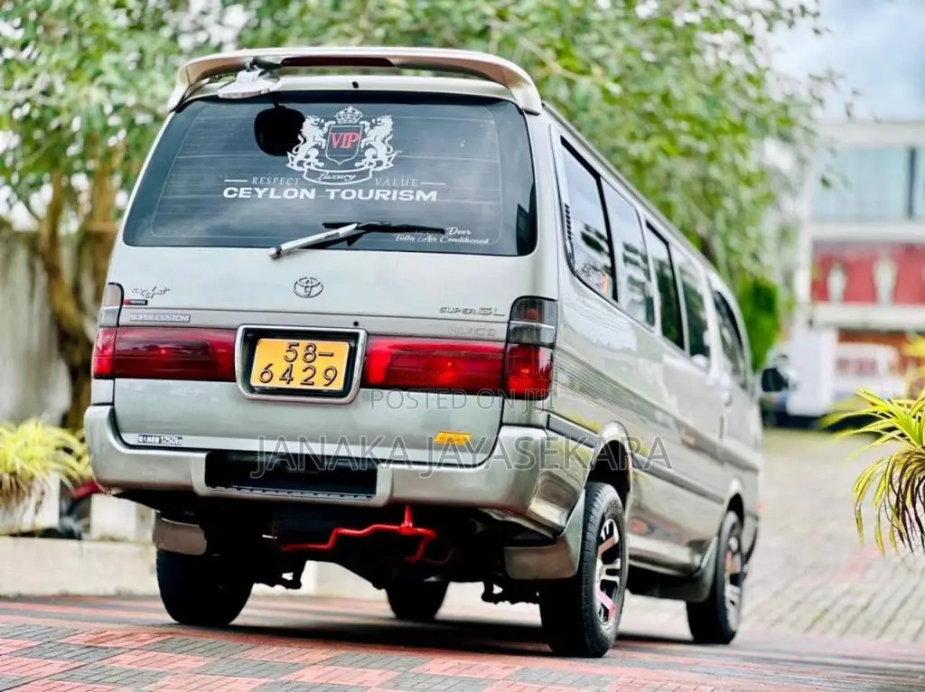 Toyota Dolphin Hiace Lh113 1991 Van (Used)