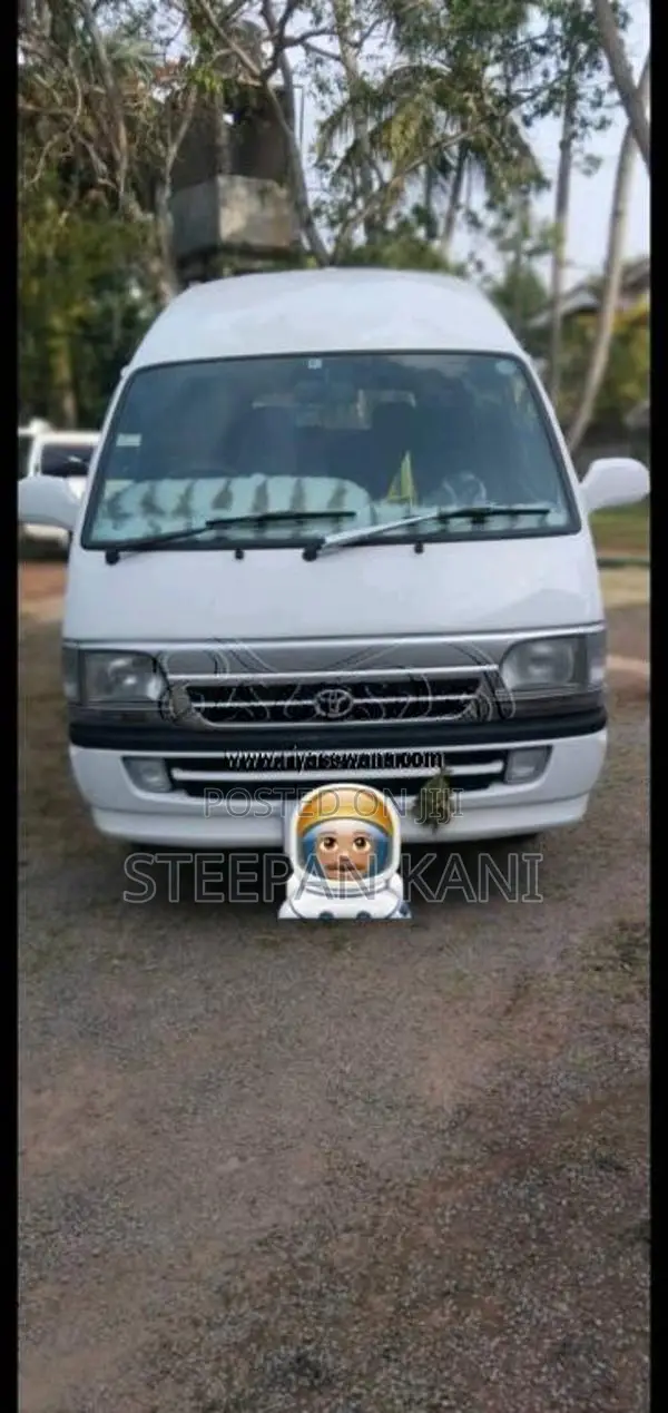 Toyota Dolphin 1996 Van (Used)