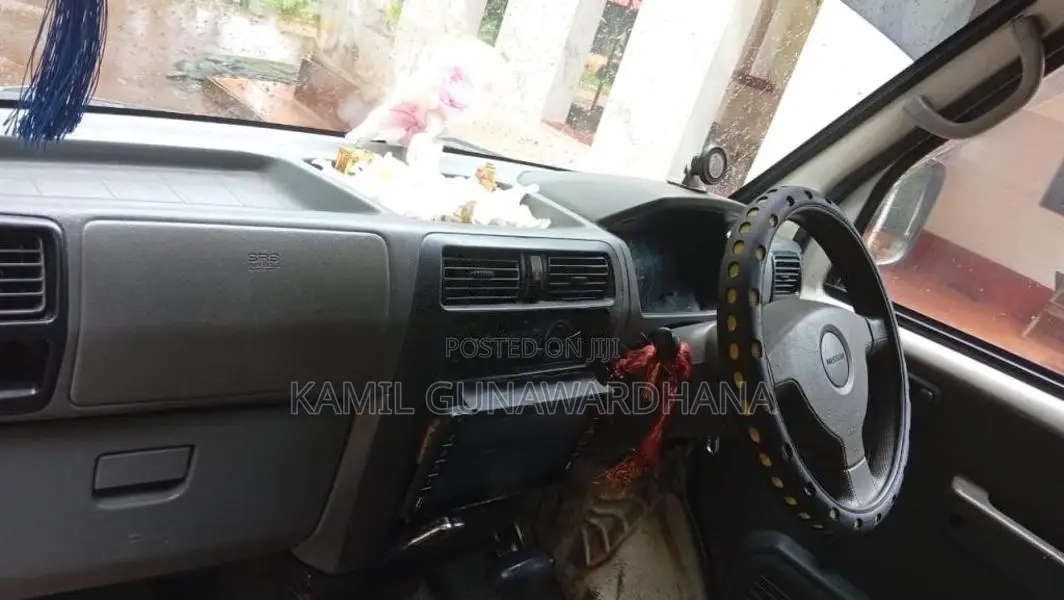 Nissan Clipper 2007 Van (Used)