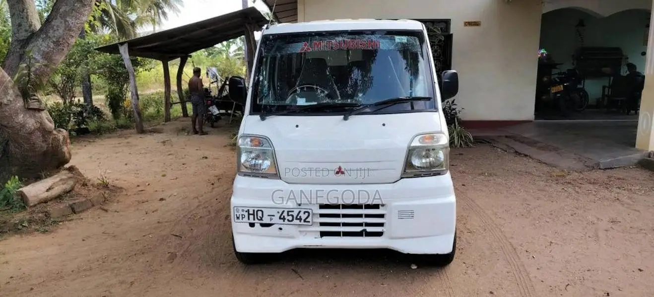 Mitsubishi MiniCab 1999 Van (Used)