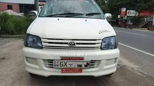 Toyota Noah 1999 Van (Used)