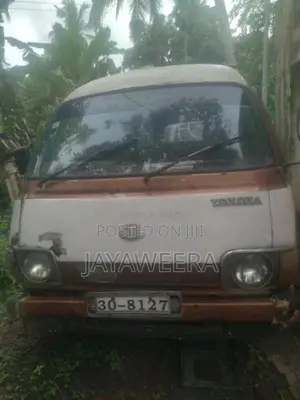 Toyota Lh40 1982 Van (Used)