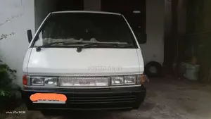 Nissan Largo 1991 Van (Used)