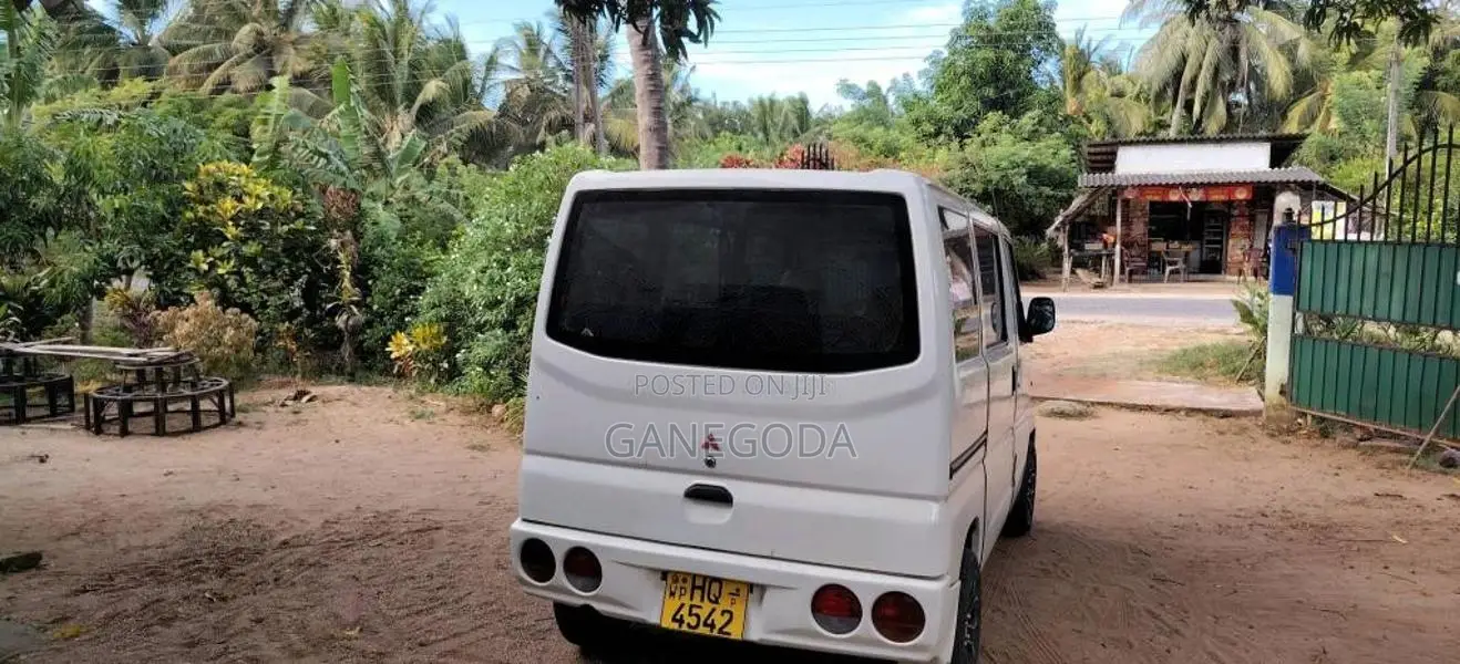 Mitsubishi MiniCab 1999 Van (Used)