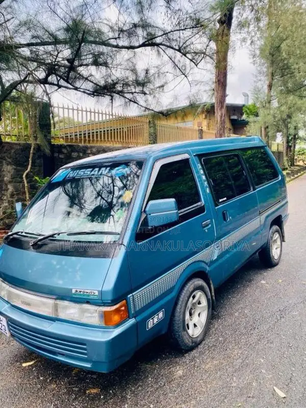 Nissan Largo 1996 Van (Used)